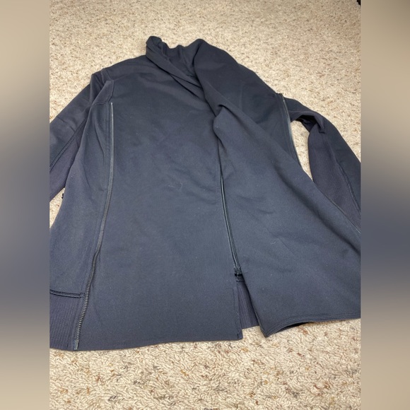 Lululemon Bhakti Yoga Jacket Black Womens Sz 8 - Picture 3 of 13